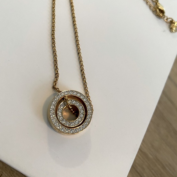 Swarovski Hollow Pendant- GOLD - Picture 3 of 7